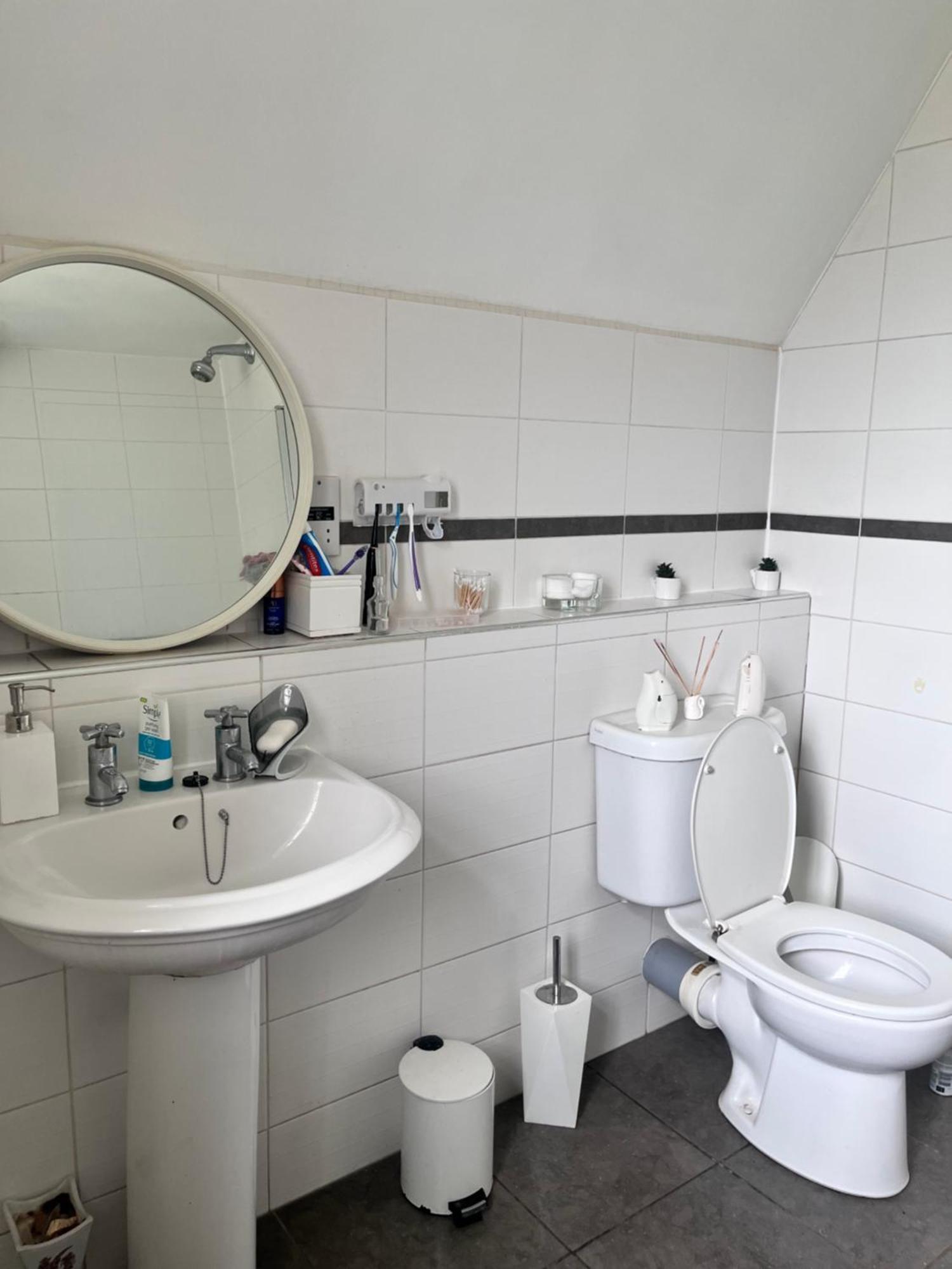 Private Room In Charming Detached House In Newington Edimburgo Exterior foto